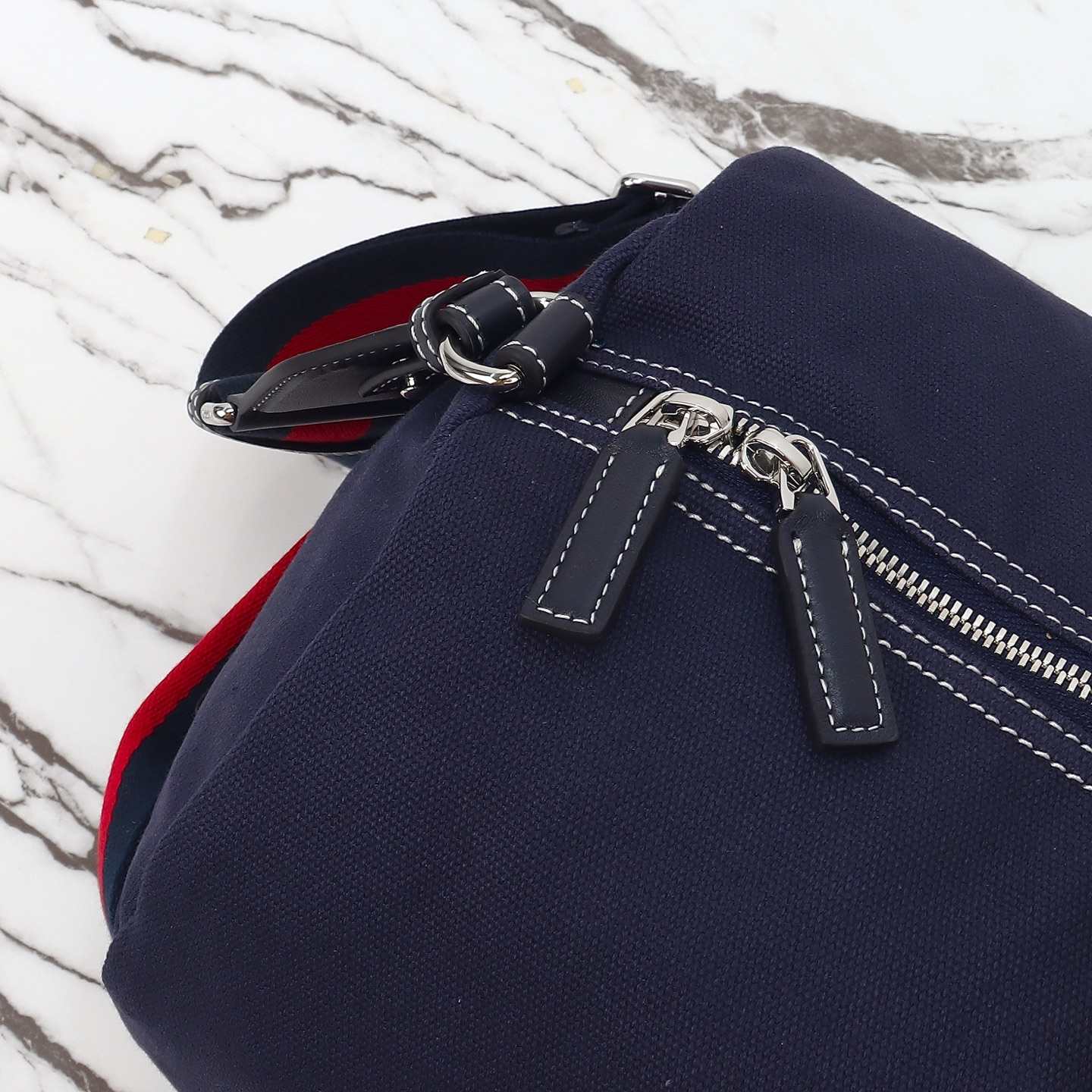 Gucci Printed Duffel Bag — 816866