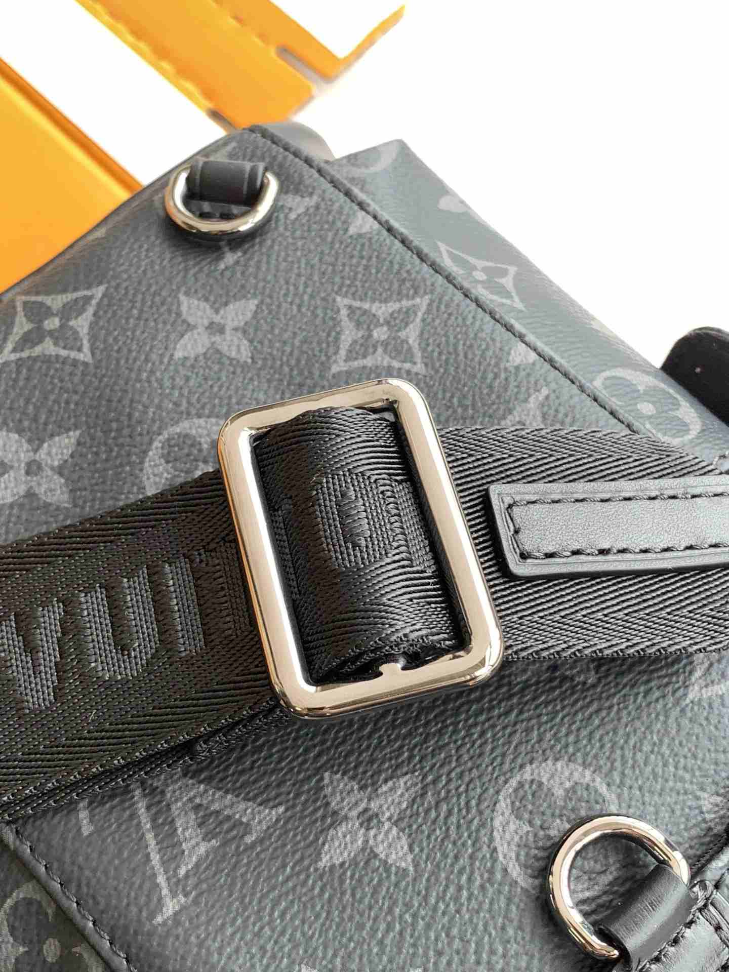 Louis Vuitton Compact Flap Crossbody Bag — M82769