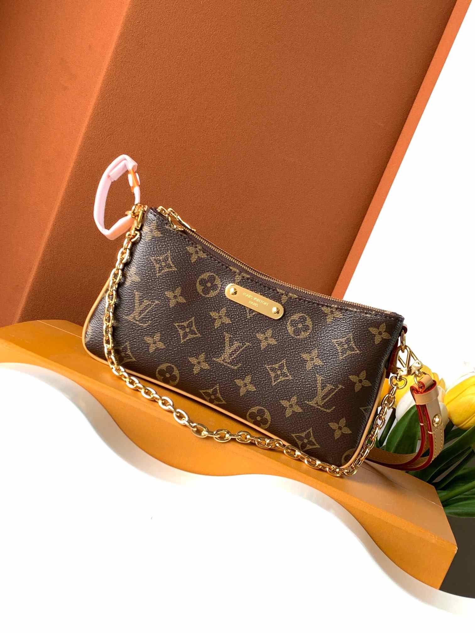 Louis Vuitton Pochette Liv — M83008, Product 26215
