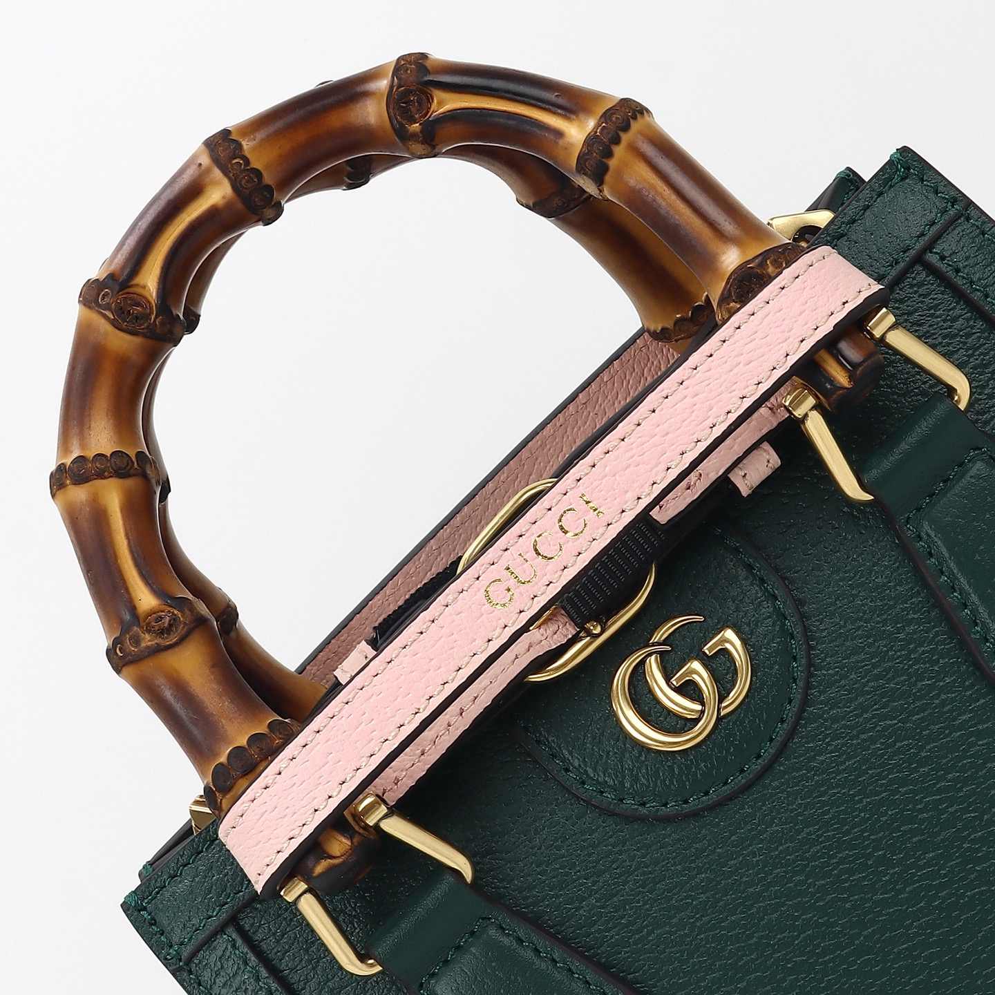 Gucci Diana Small Tote Bag — 702732