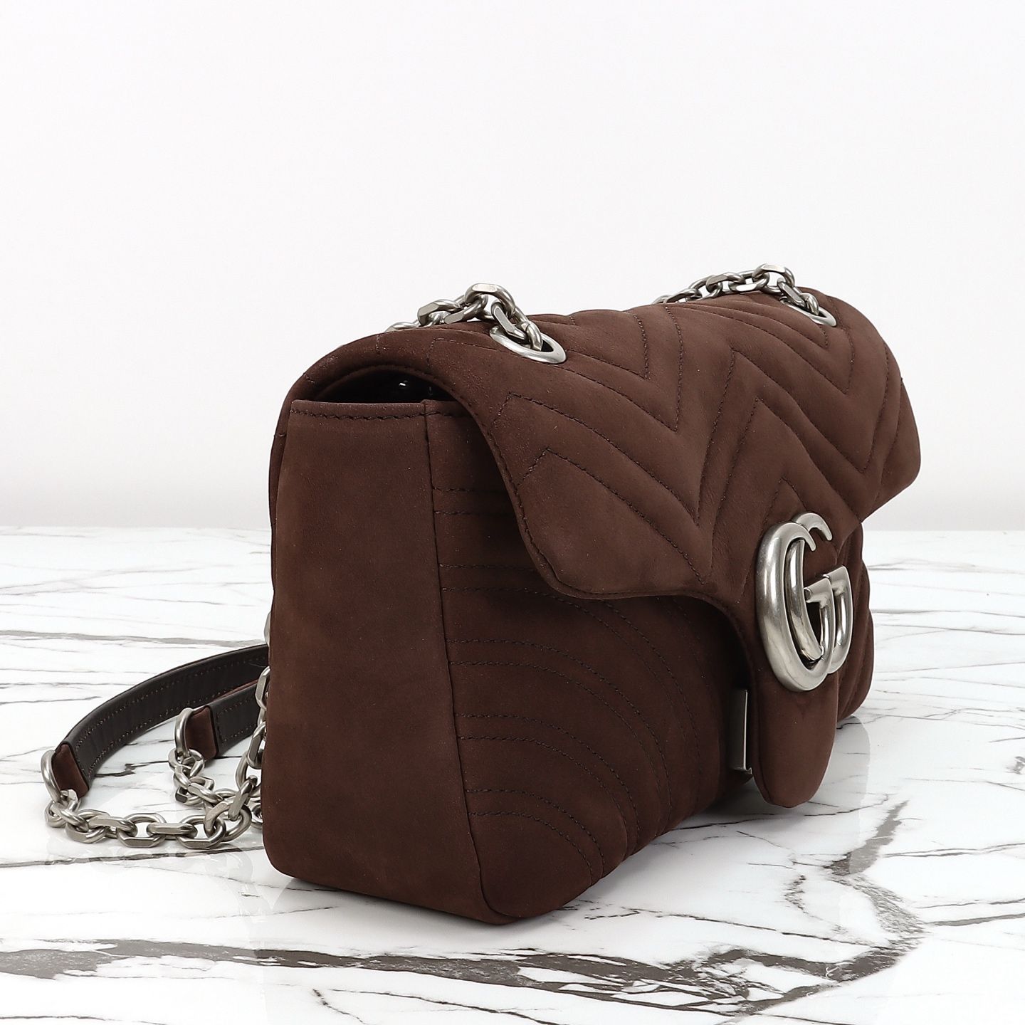 Gucci GG Marmont Medium Shoulder Bag — 837267