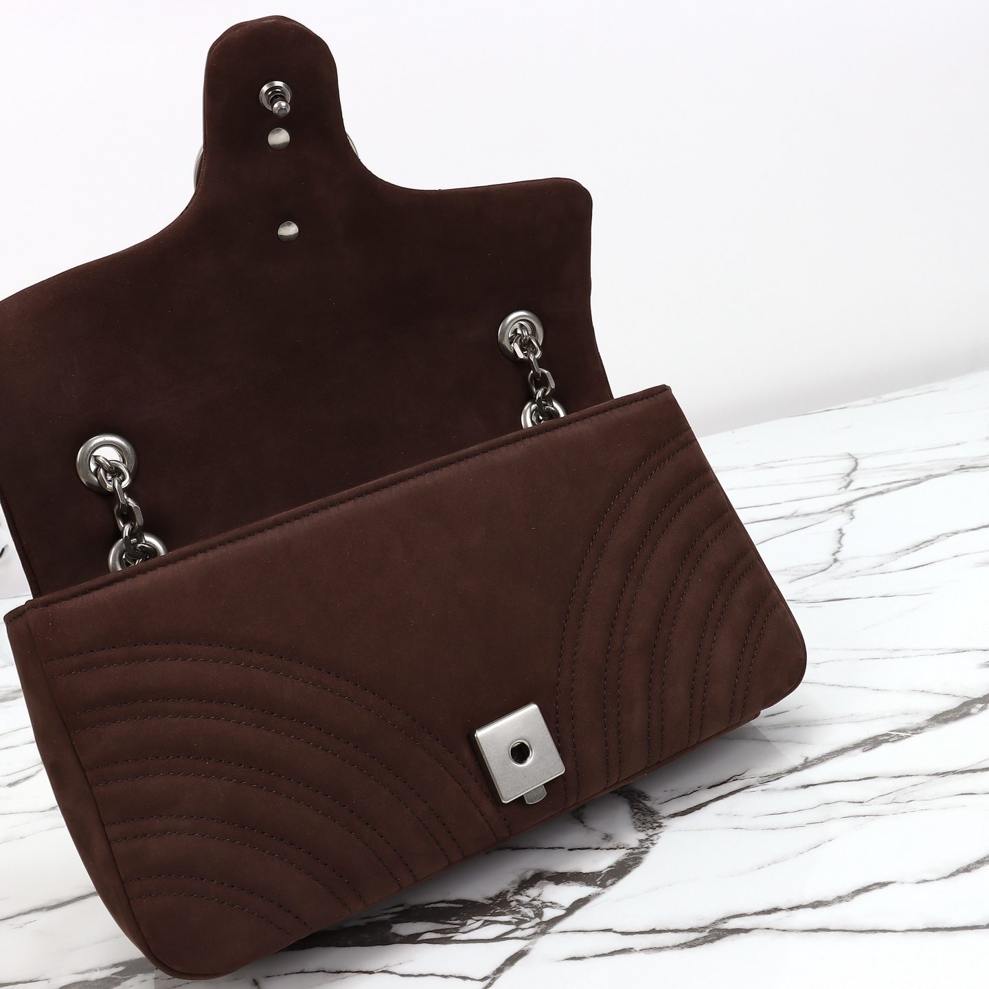 Gucci GG Marmont Medium Shoulder Bag — 837267