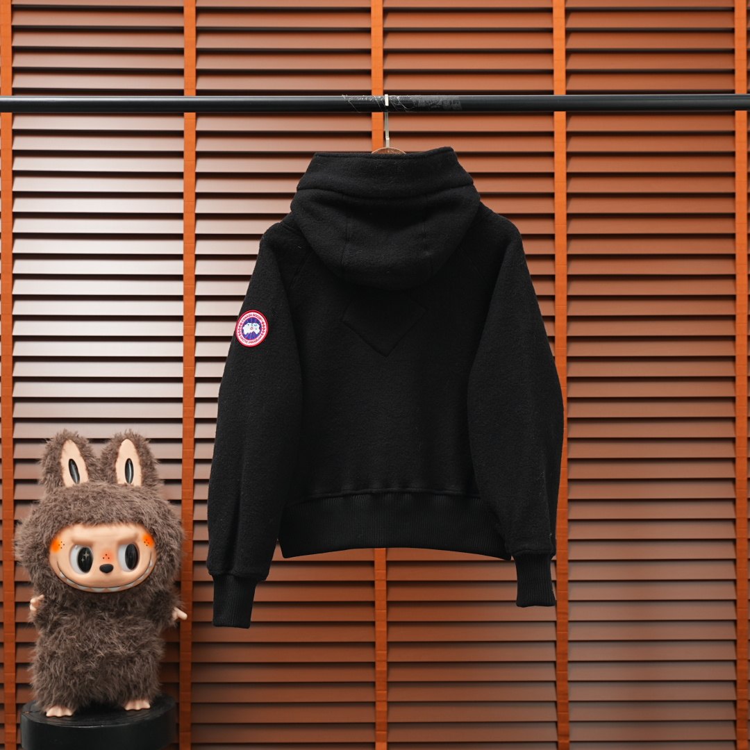 Canada Goose Jacket — Solid Black
