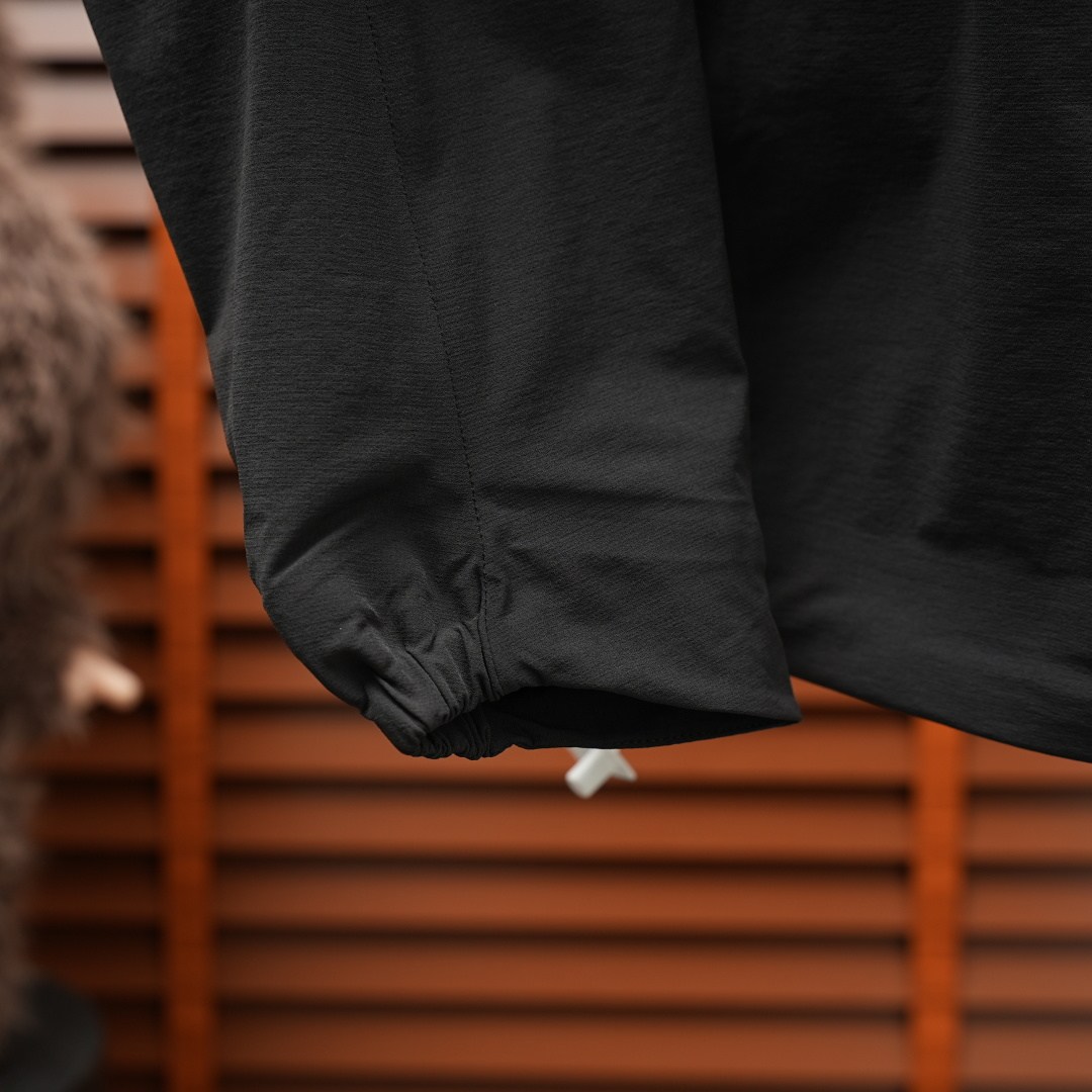 Kolon Sport Jacket — Black