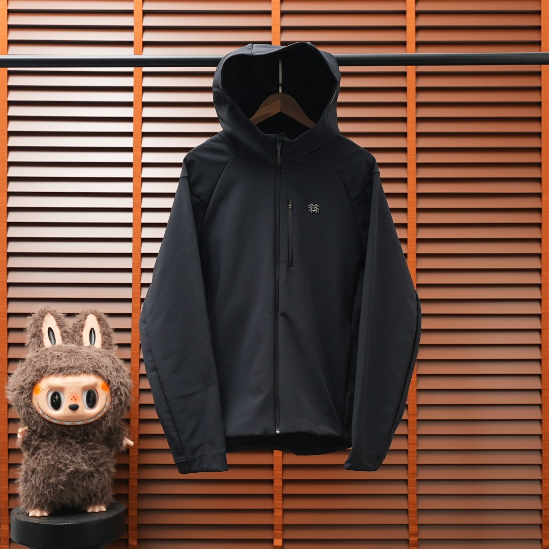 Kolon Sport Jacket — Black