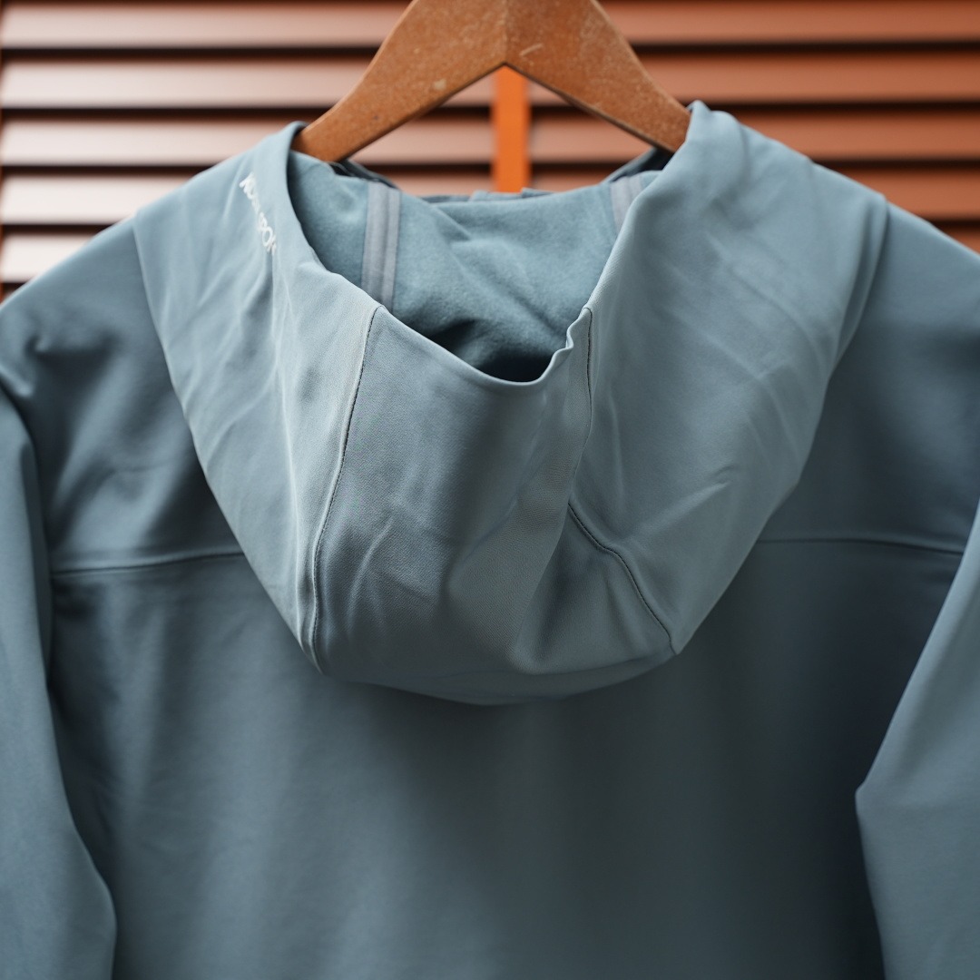Kolon Sport Jacket — Blue