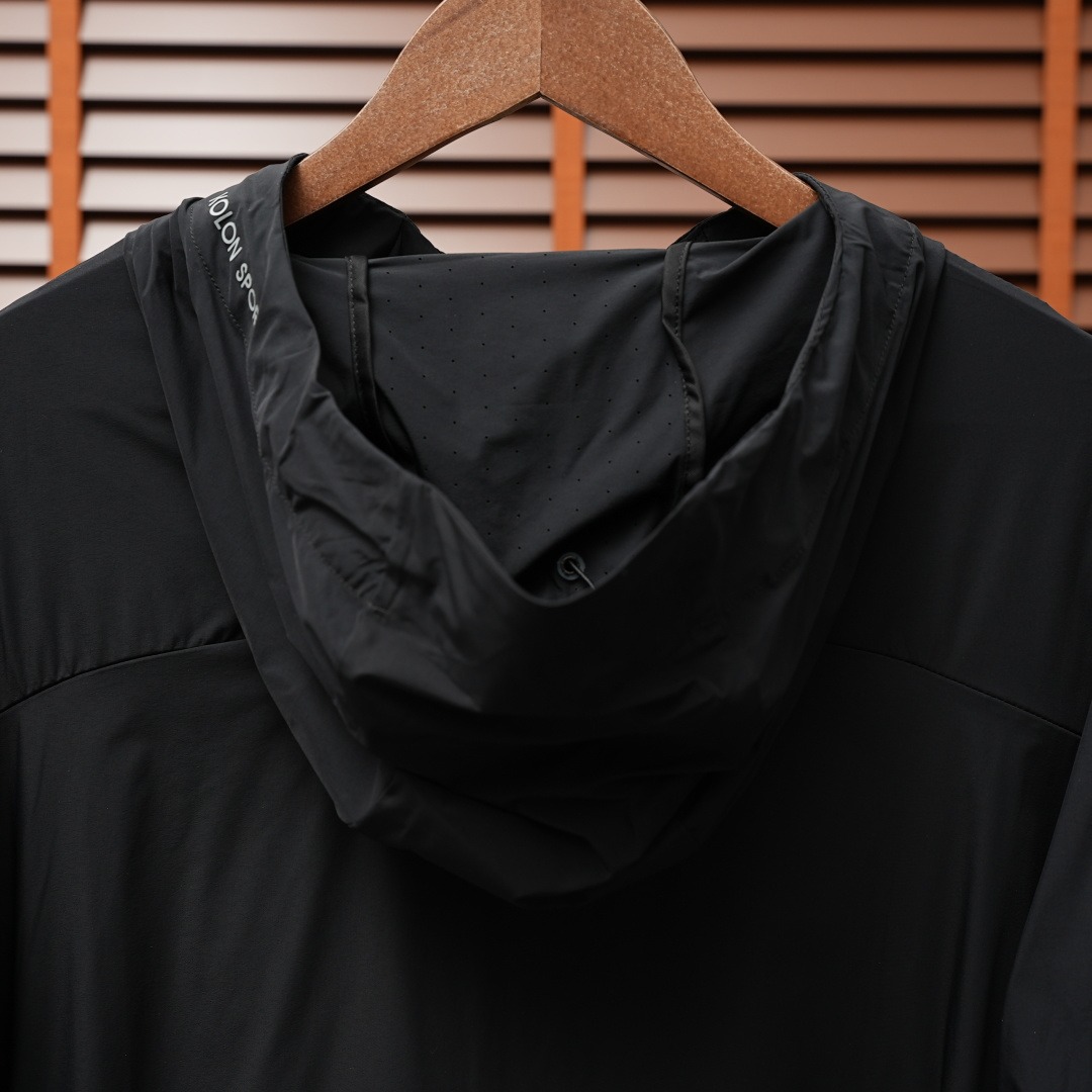 Kolon Sport Jacket — Black