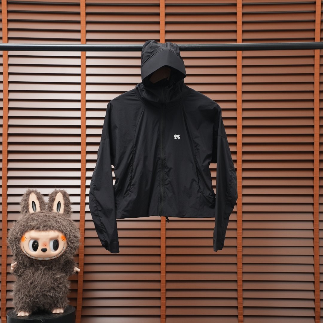 Kolon Sport Jacket — Black