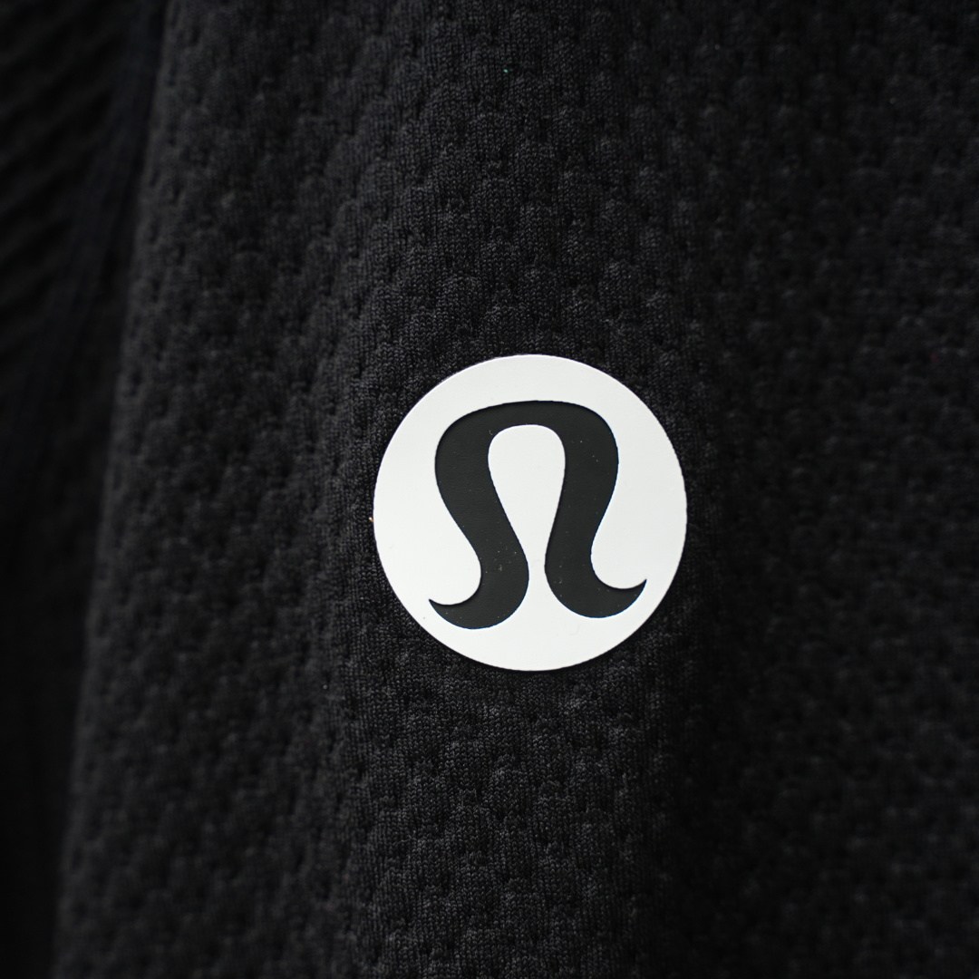 Lululemon Jacket — Black