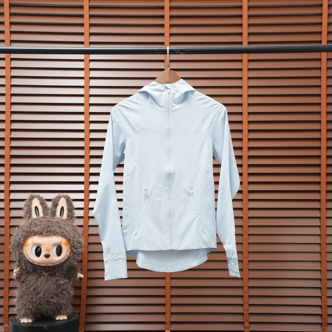 Lululemon Jacket — Blue