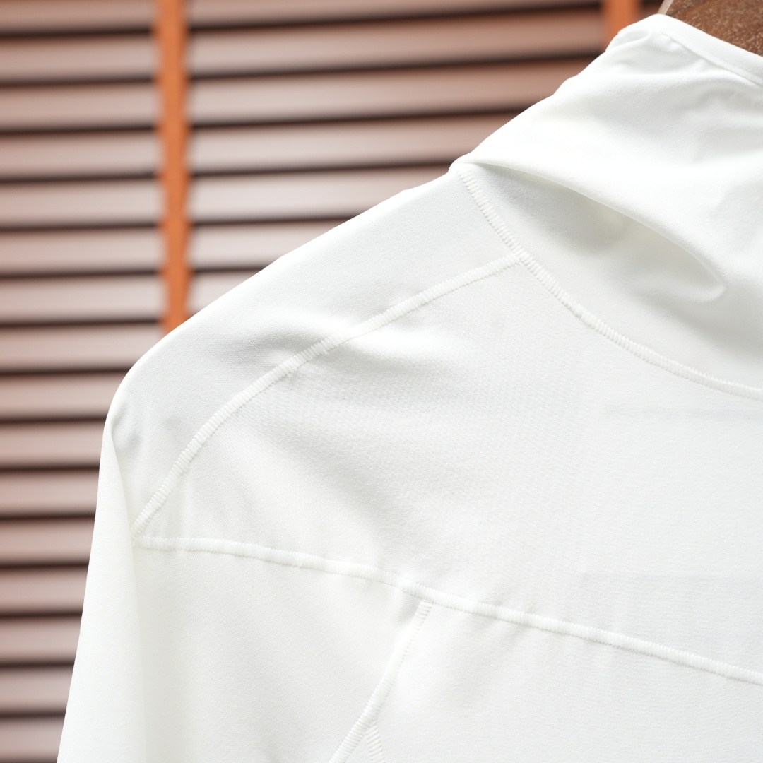 Lululemon Jacket — White