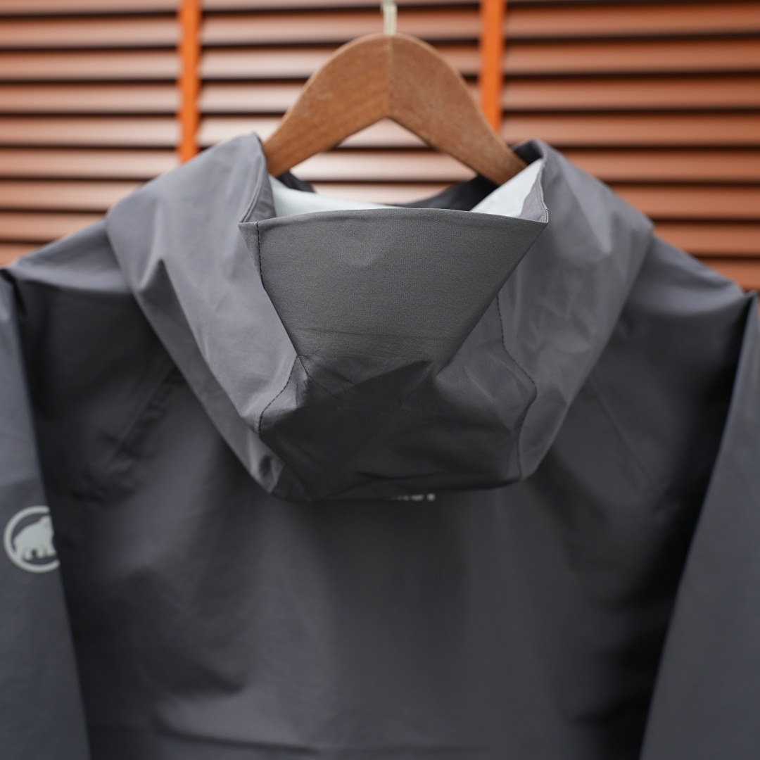 Mammut Jacket — Grey