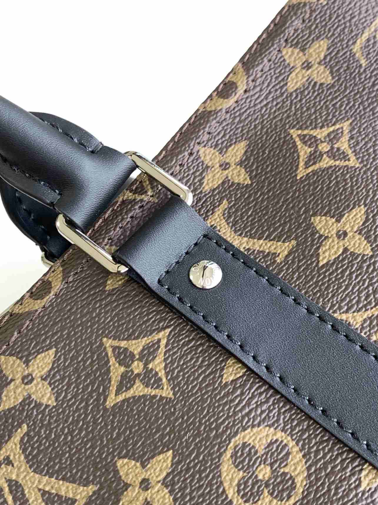 Louis Vuitton Keepall-Style Travel Duffel — M56714