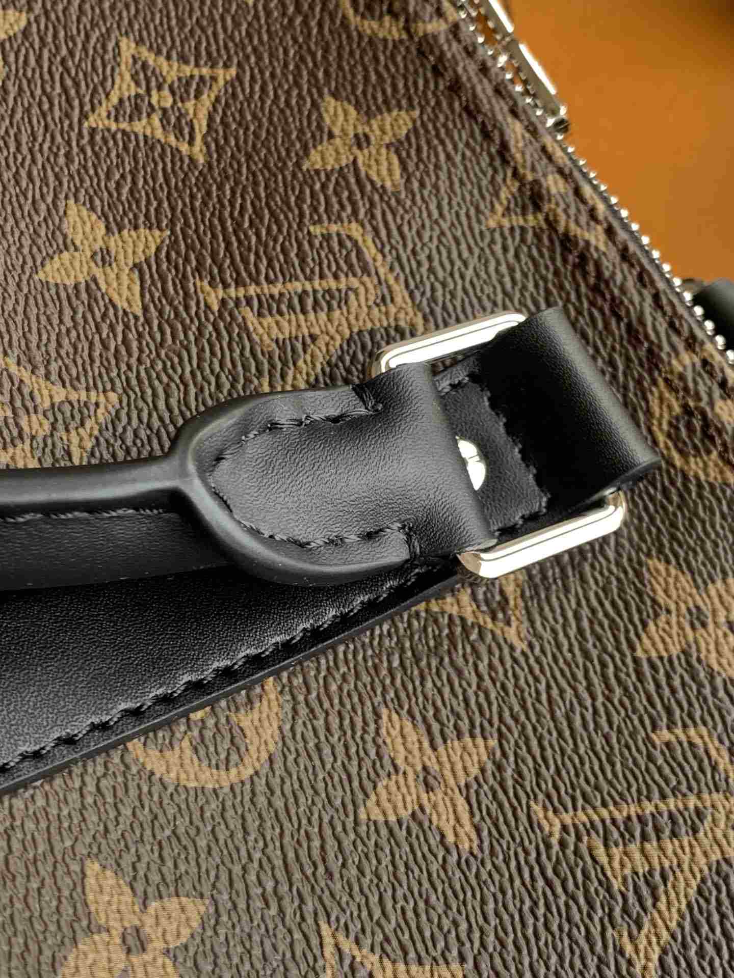 Louis Vuitton Travel Duffel — M56713