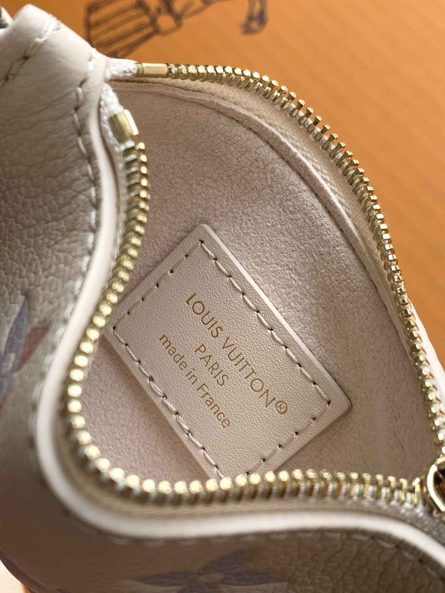 Louis Vuitton All In BB — M25673