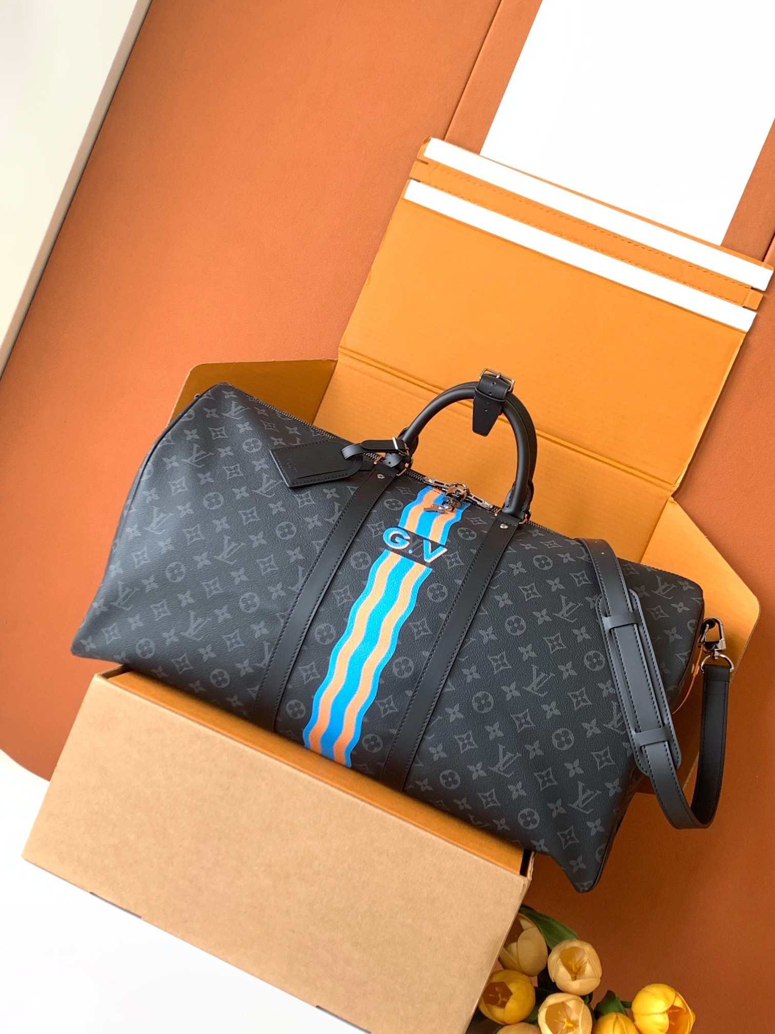 Louis Vuitton Keepall 55 Bandoulière — P01951, Product 27282