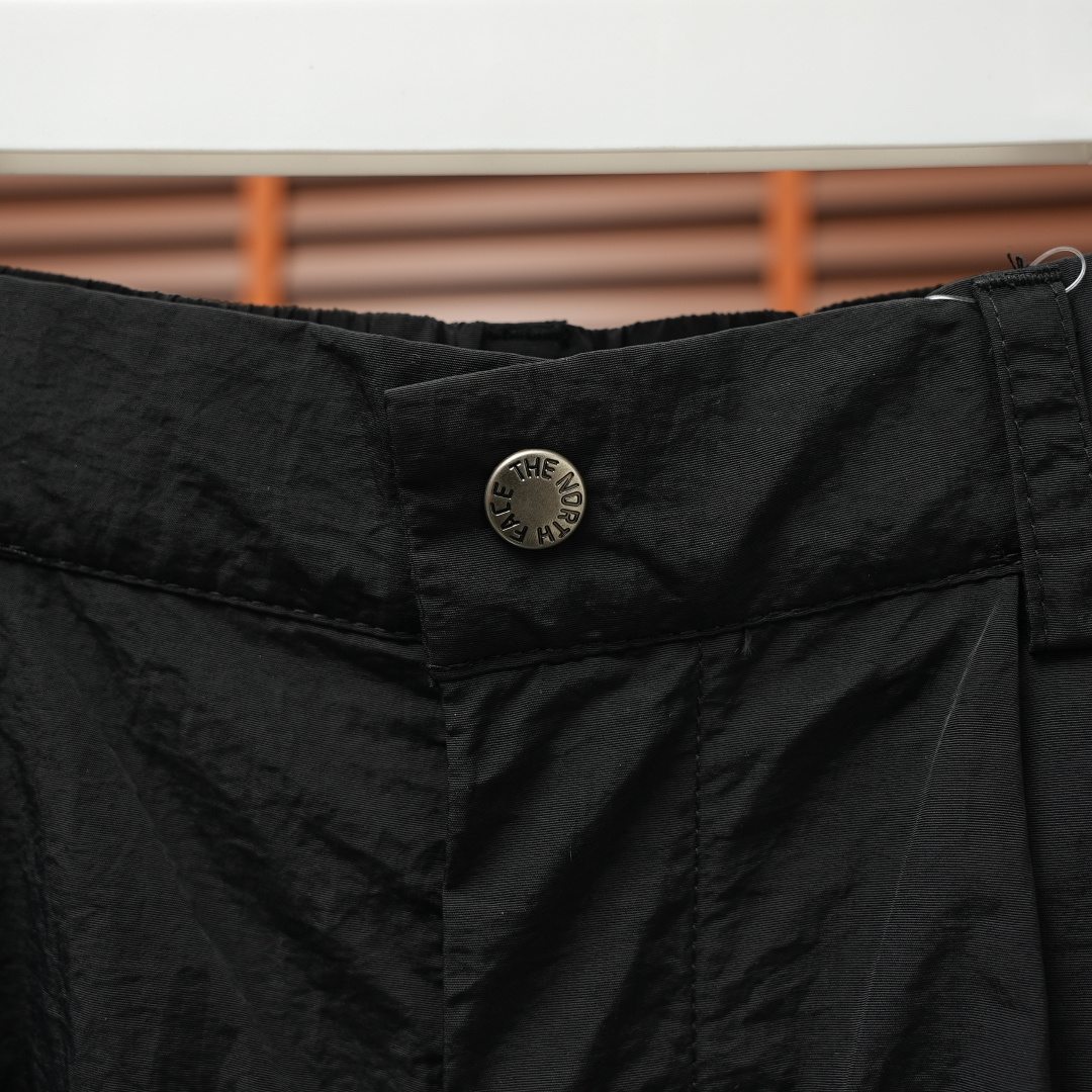 The North Face Pants — Black