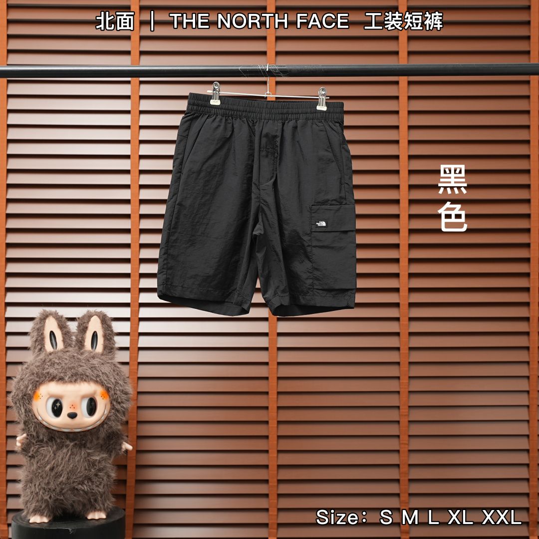 The North Face Shorts — Black