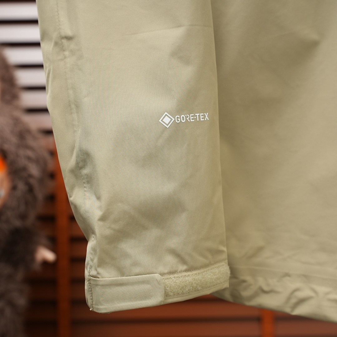 The North Face Ridgelite Jacket — Khaki