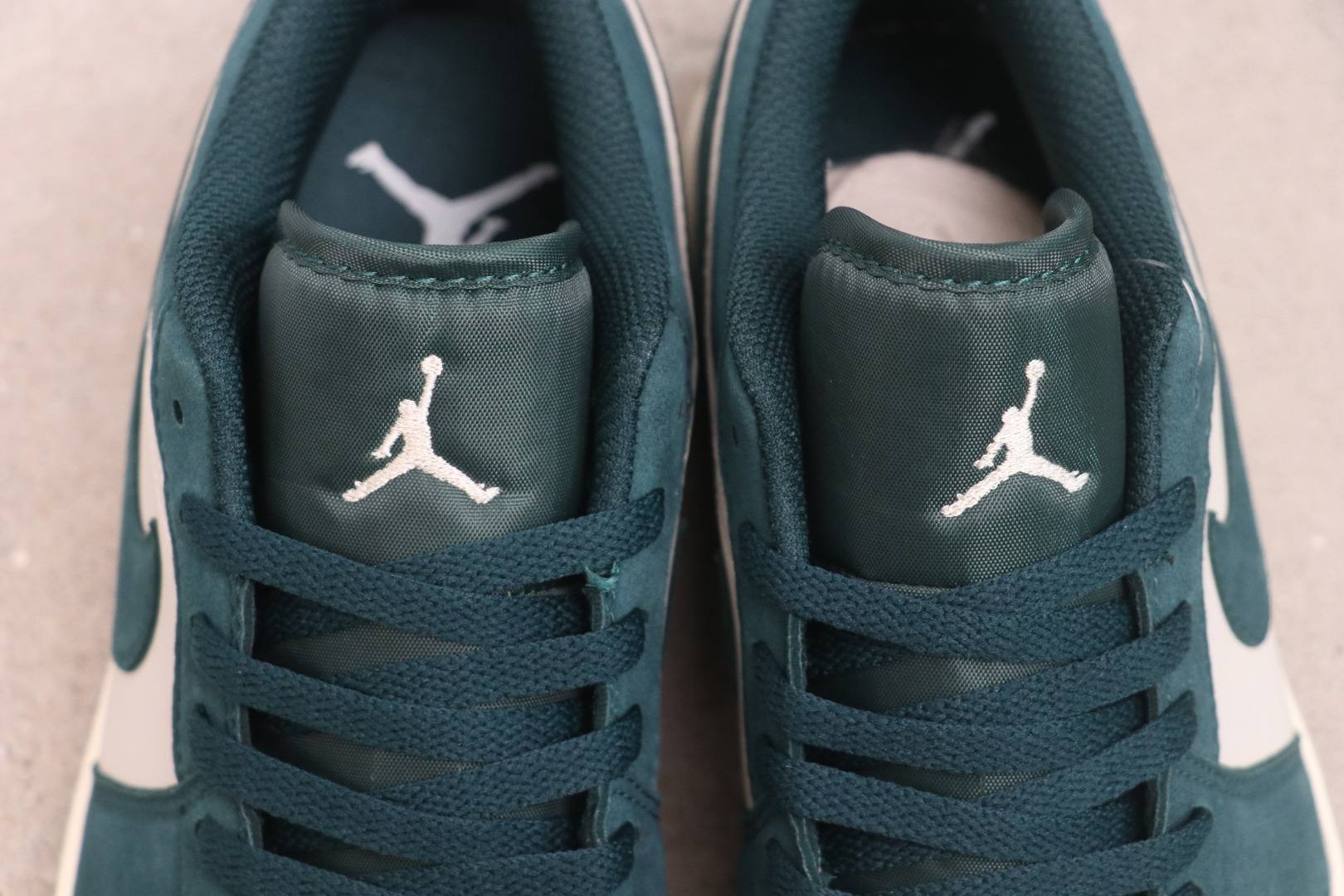 Air Jordan 1 Low “Midnight Spruce” 553558-303