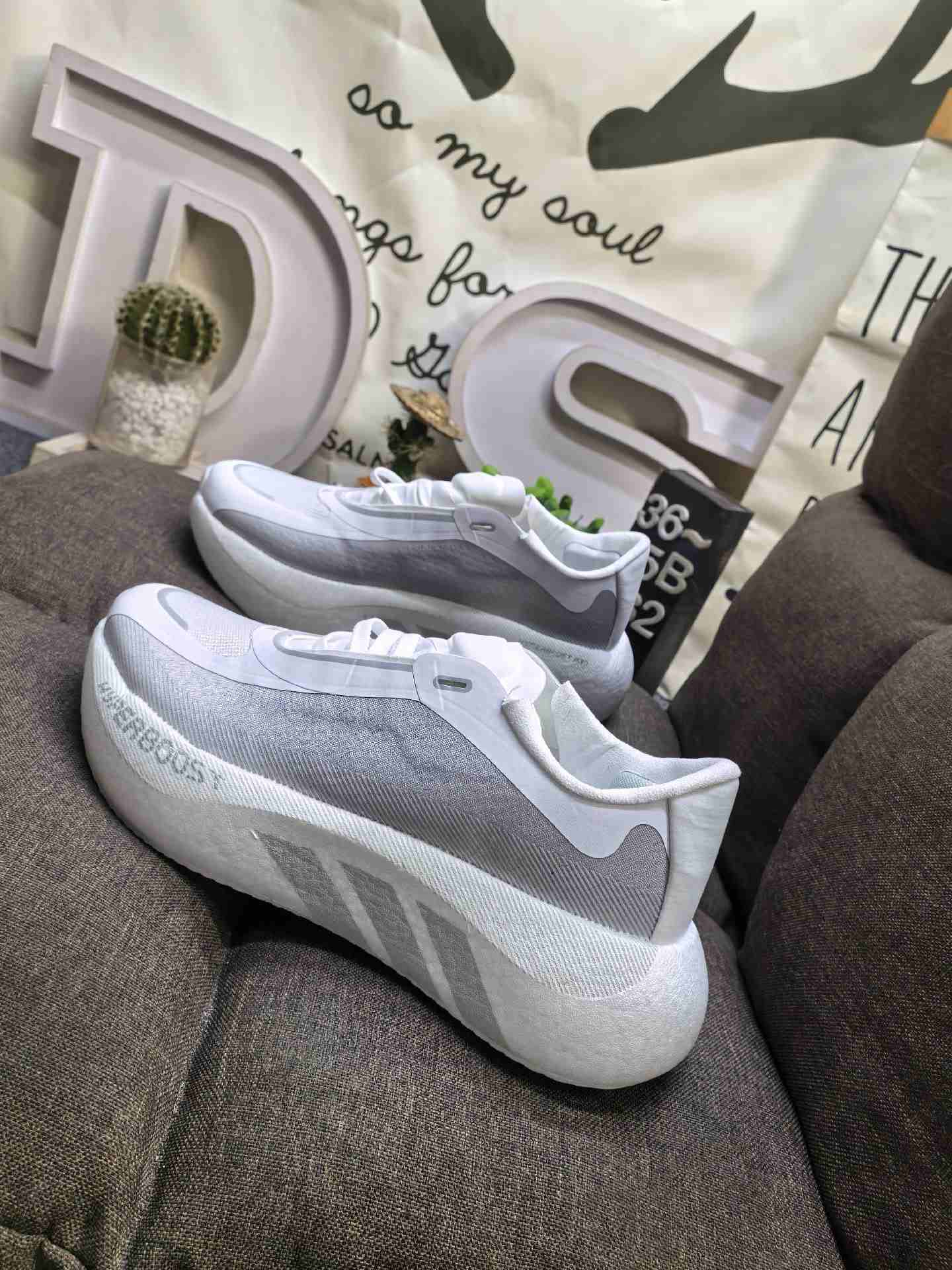 adidas Hyperboost EDGE M Shoes