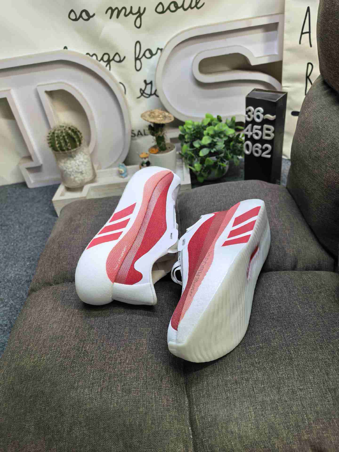adidas Hyperboost EDGE M Shoes