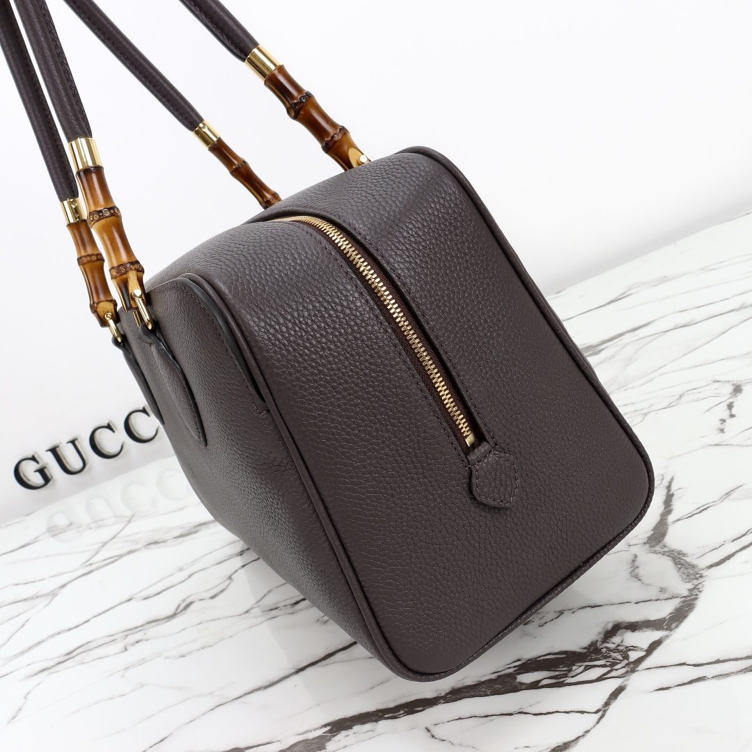 Gucci Large Boston Bag with Bamboo — A006OD