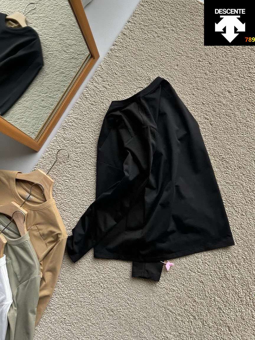 Descente Knitwear