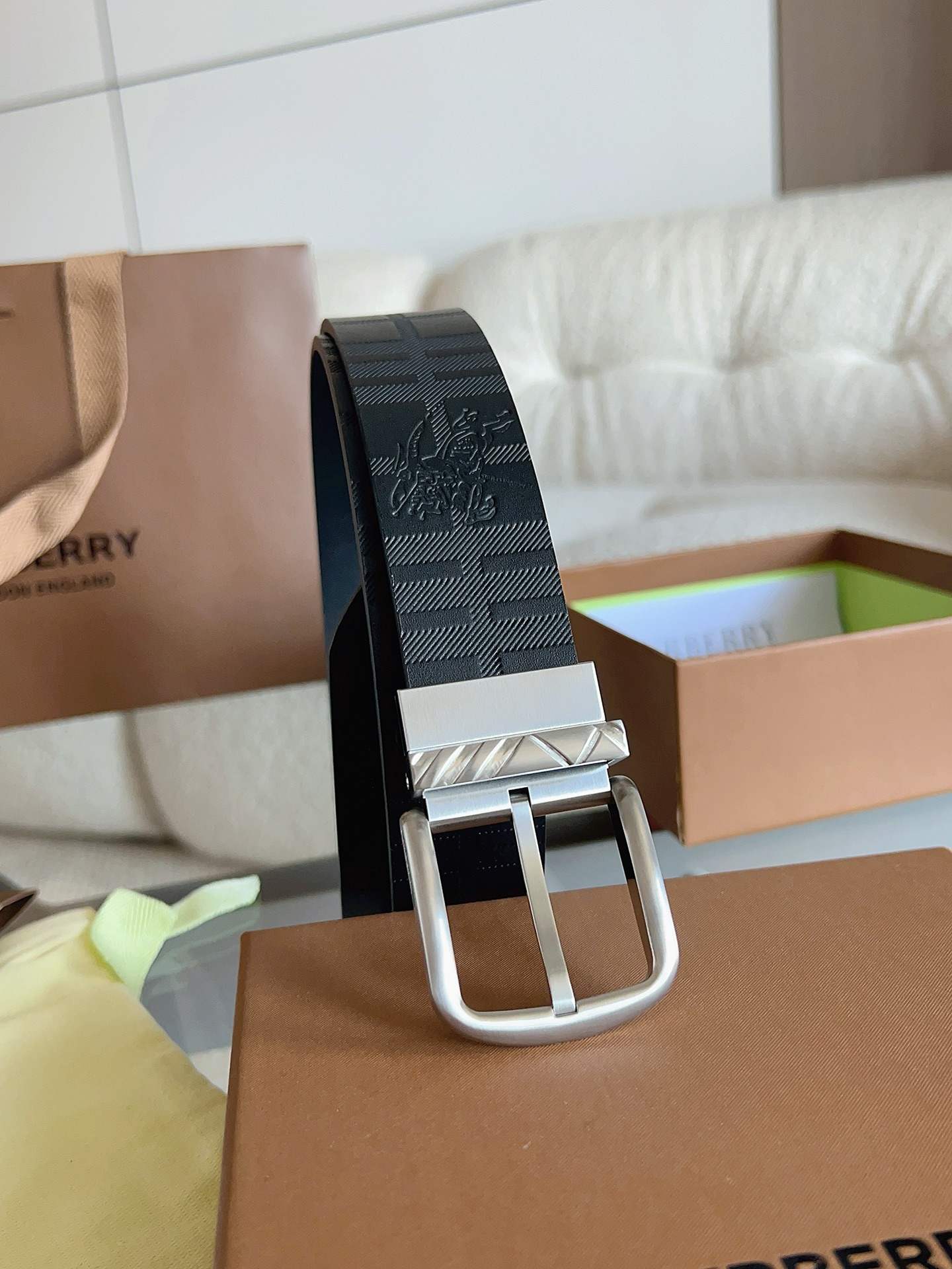 Burberry Belt – 35mm