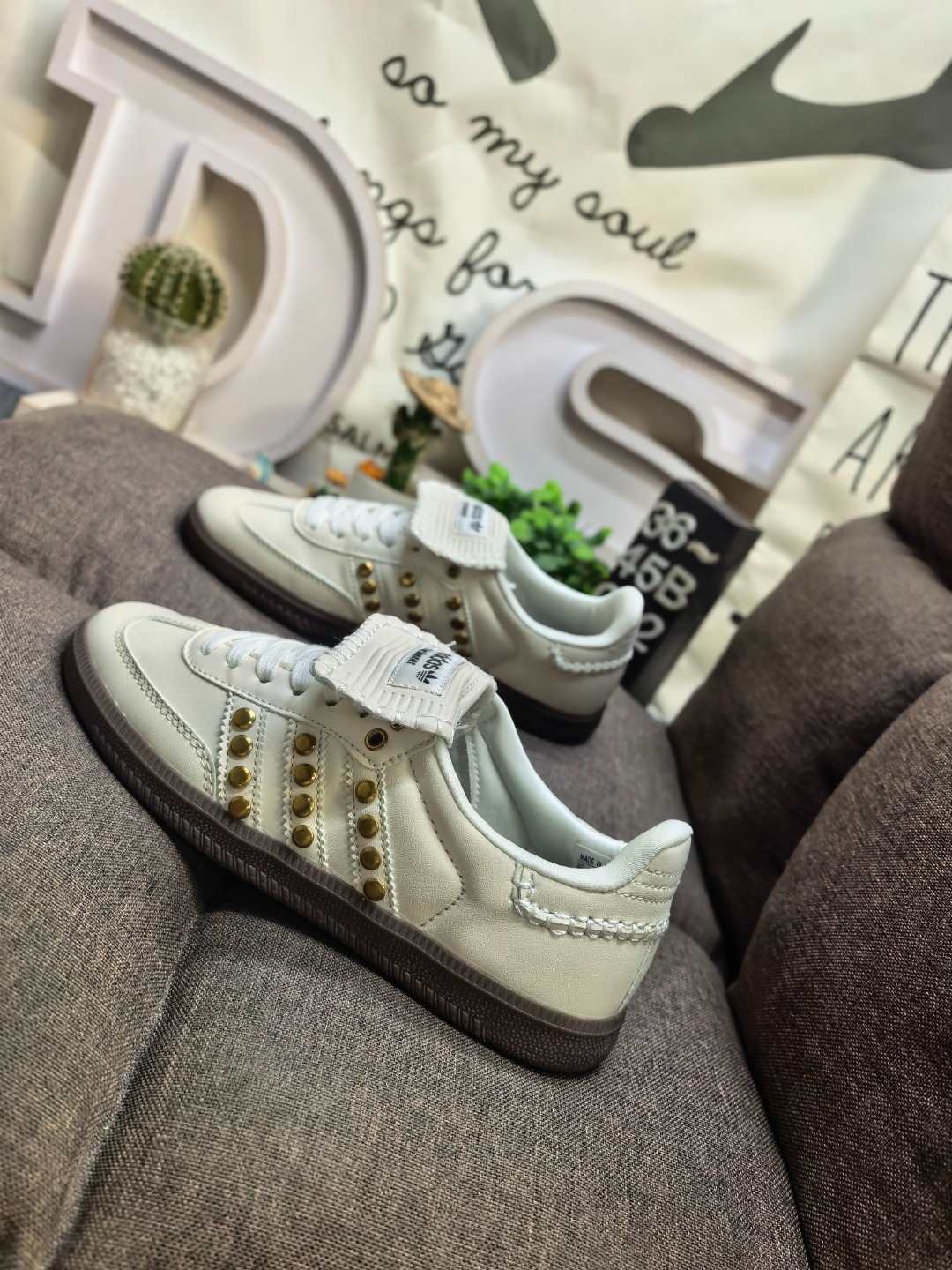 adidas WB PONY TONAL SAMBA Shoes - IG4304
