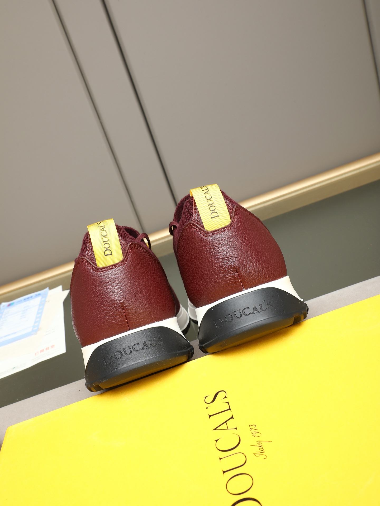 DOUCALS Sneakers