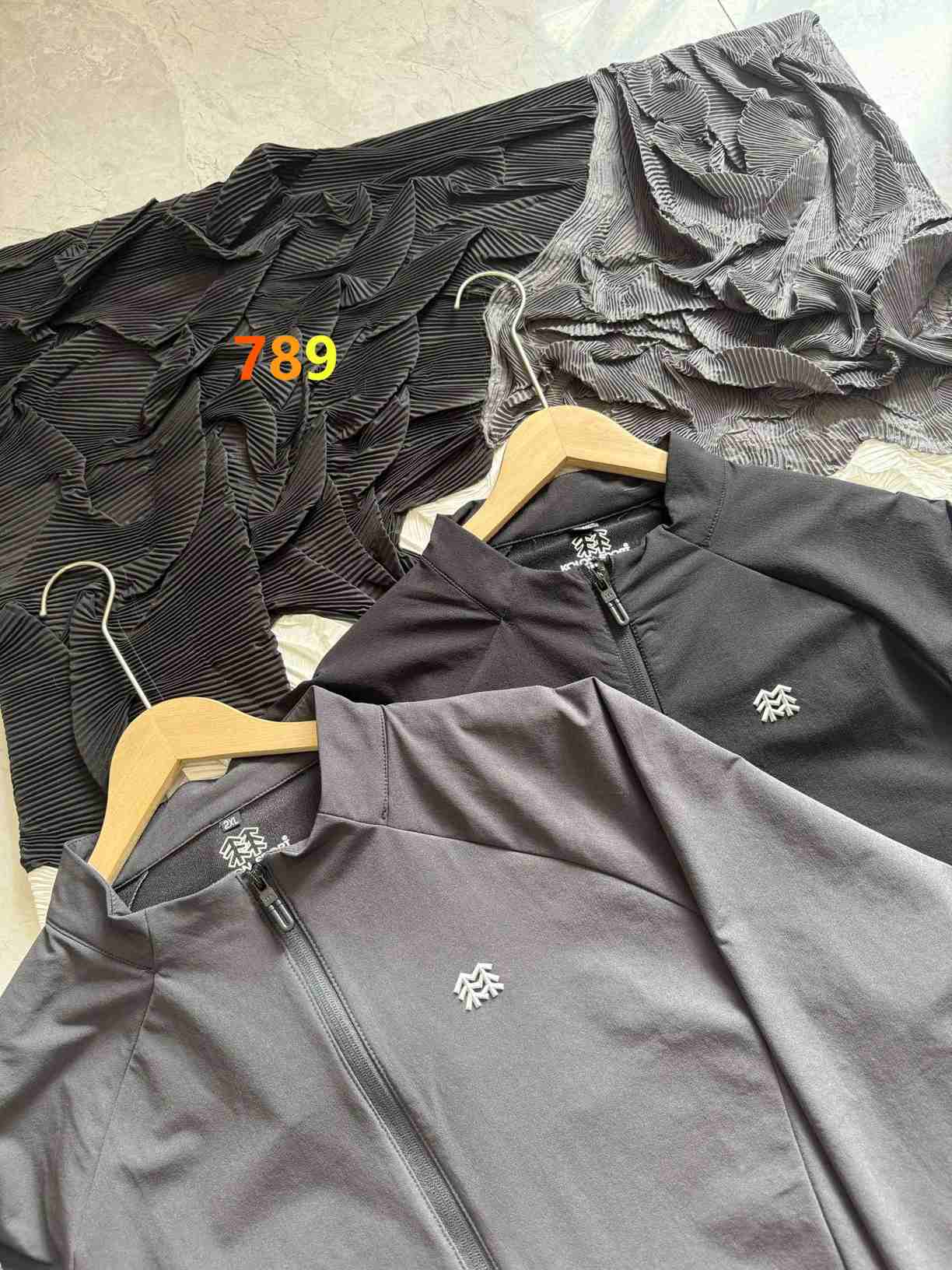 Kolon Sport Jacket