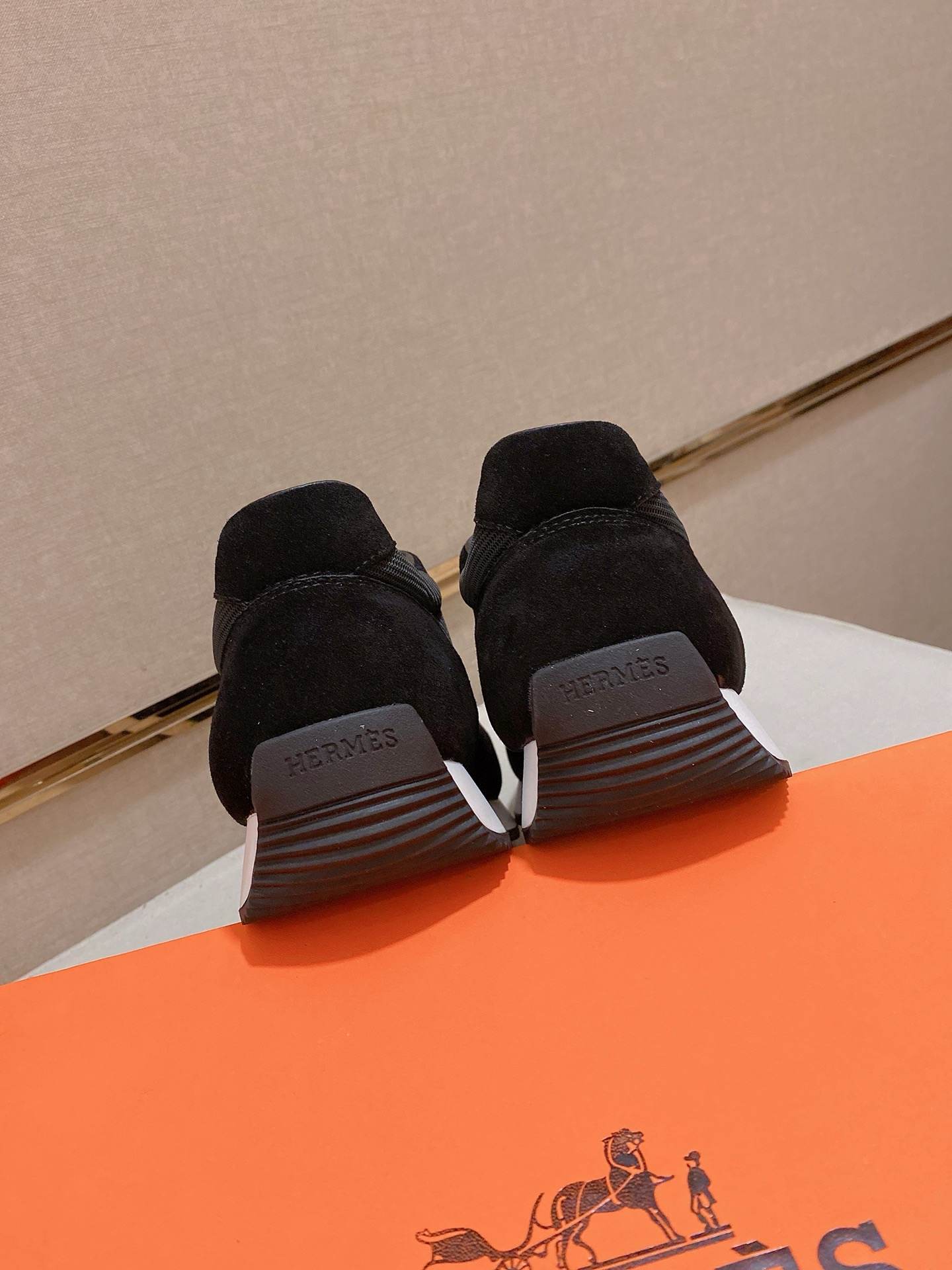 Hermès Sneakers