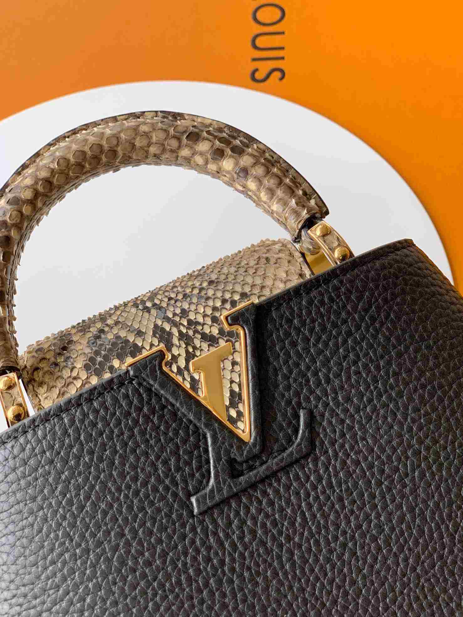 Louis Vuitton Capucines Mini Top-Handle Bag