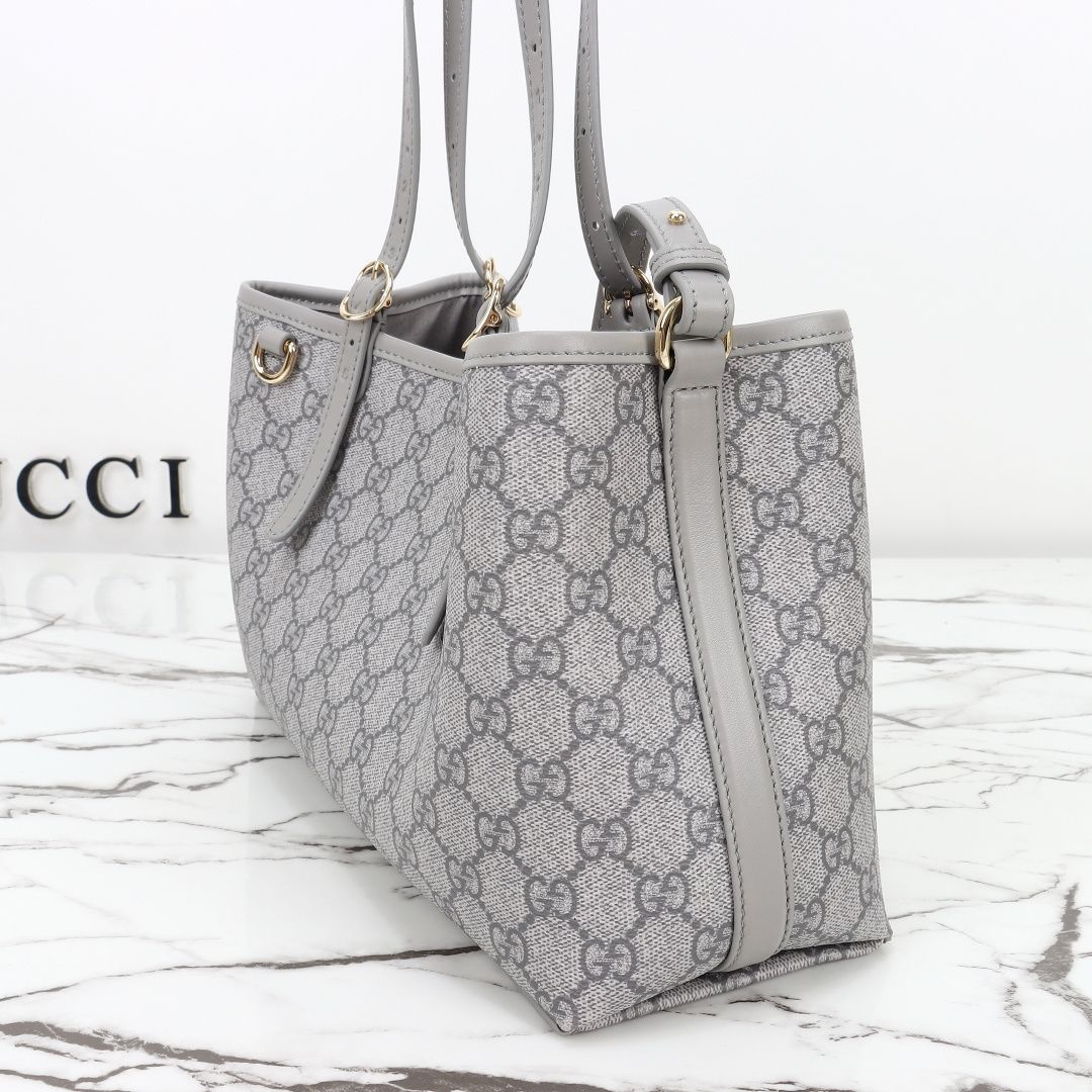 Gucci GG Emblem Medium Tote — 815214