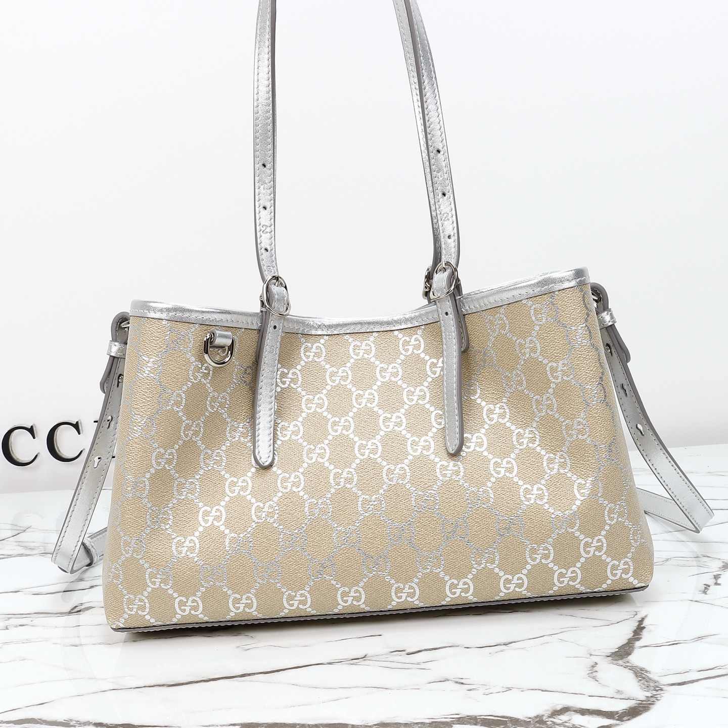 Gucci GG Emblem Medium Tote — 815214