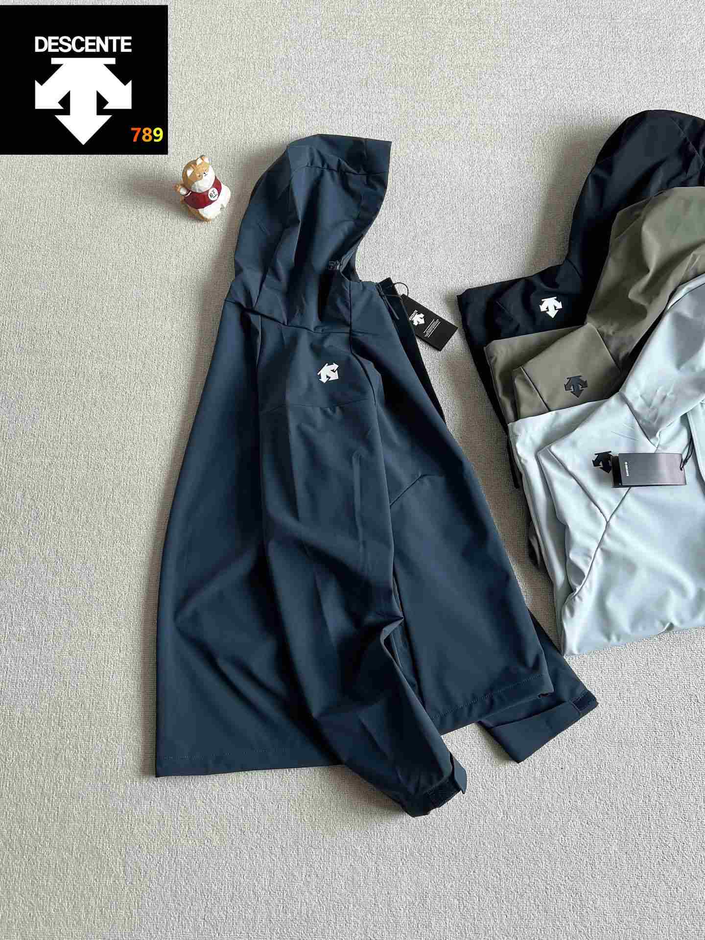 Descente Jacket