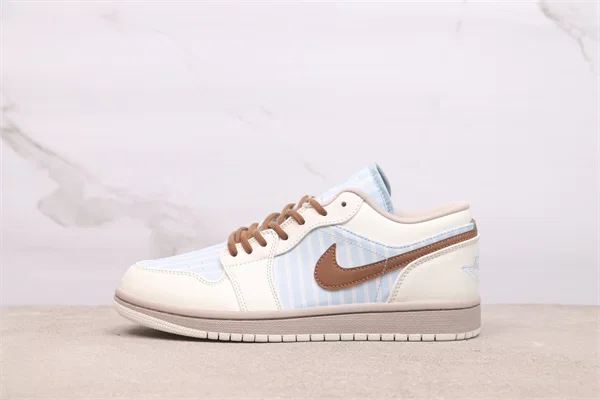 Air Jordan 1 Low SE “Pinstripes” IR7553-422