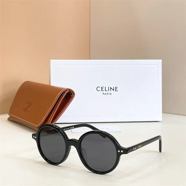 CELINE Sunglasses - CL40365U