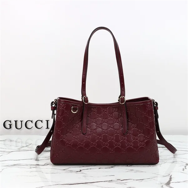 Gucci GG Emblem Tote Bag โ 815214