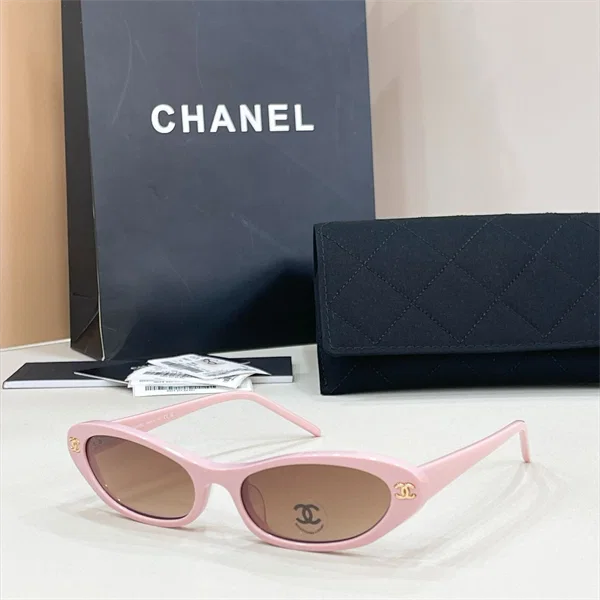 CHANEL Sunglasses - CH3025