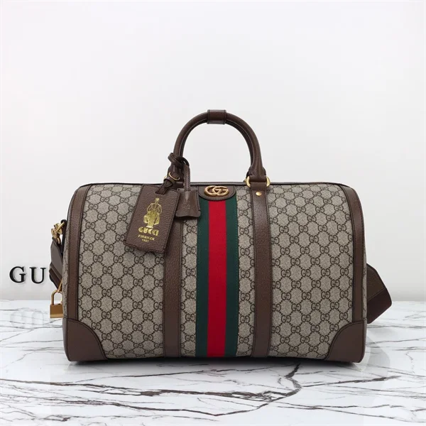 Gucci Savoy Medium Duffle Bag — 724642