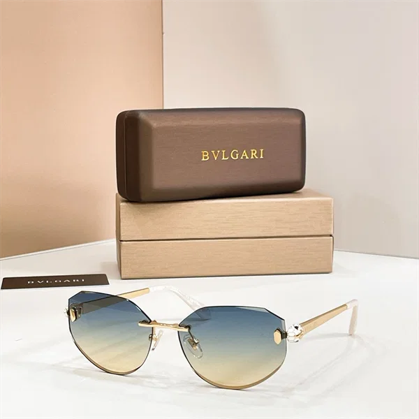BVLGARI Sunglasses - BV40059U