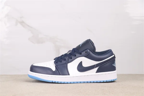 Air Jordan 1 Low 553558-404
