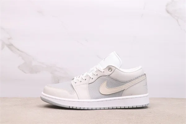 Air Jordan 1 Low IO2049-100