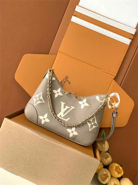 Louis Vuitton Boulogne PM — M13224