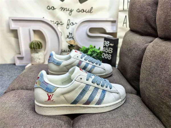 adidas SUPERSTAR II Shoes
