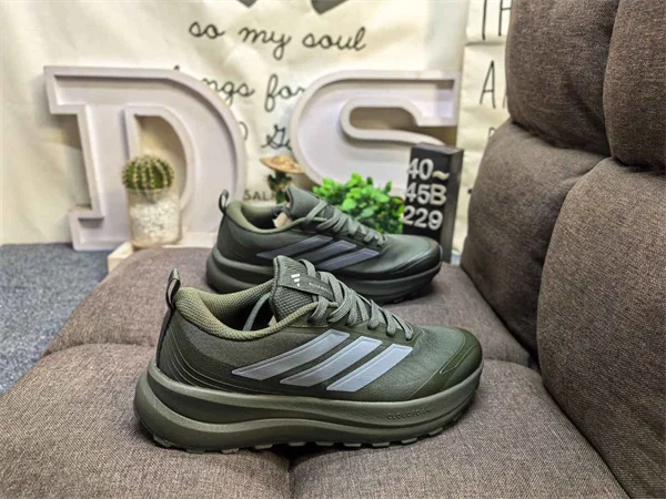 adidas RUNFALCON 6 ATR M Shoes