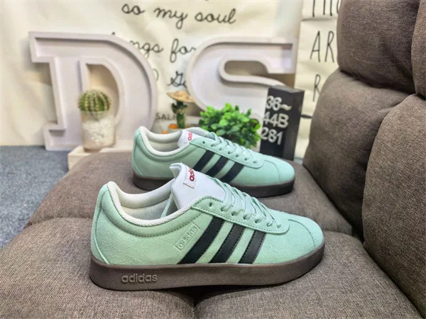 adidas VL COURT 2.0 Shoes