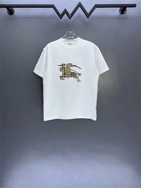 Burberry T-Shirt